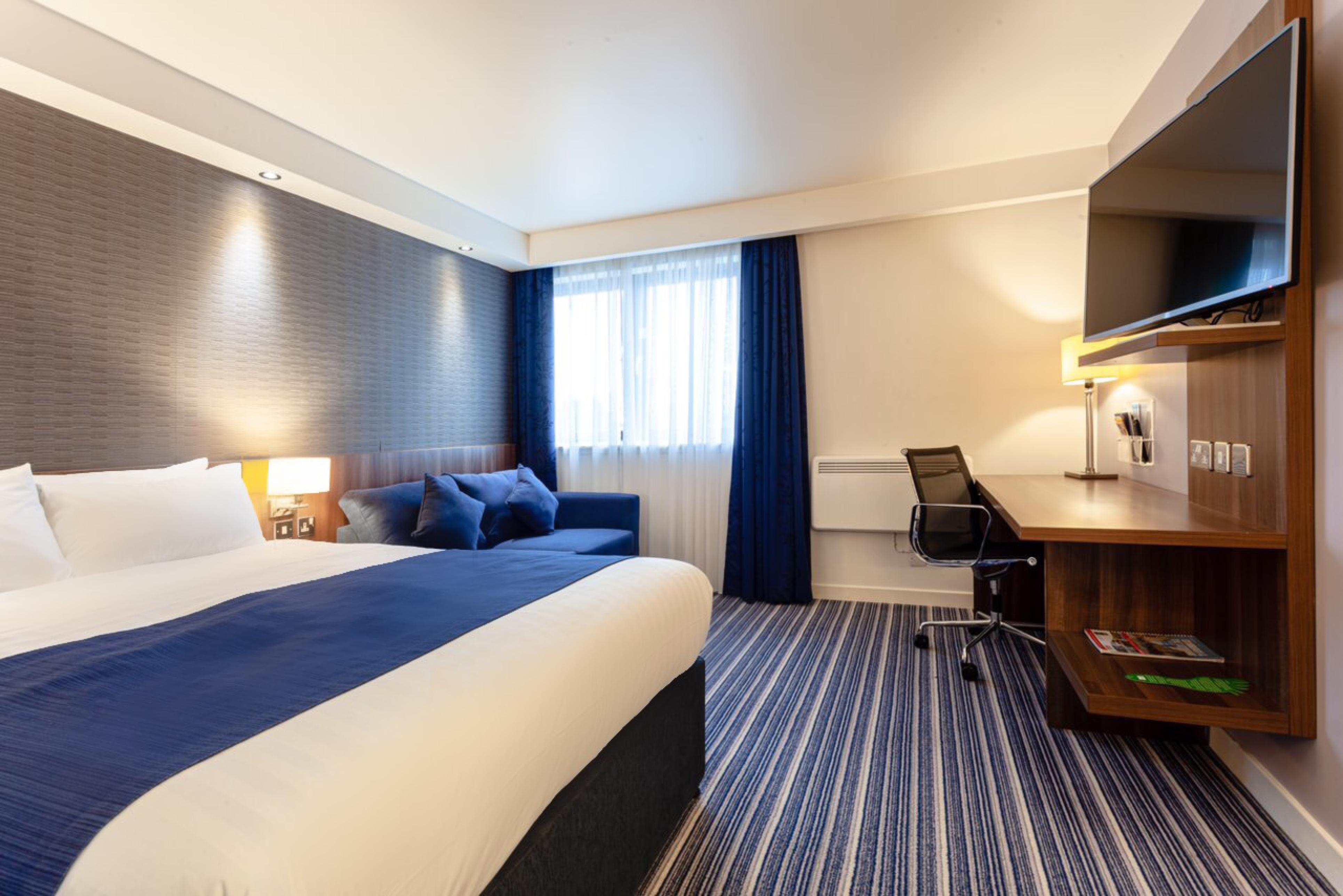 HOLIDAY INN EXPRESS EDINBURGH AIRPORT, AN IHG HOTEL EDINBURGH 3* (United  Kingdom) - from C$ 277 | iBOOKED